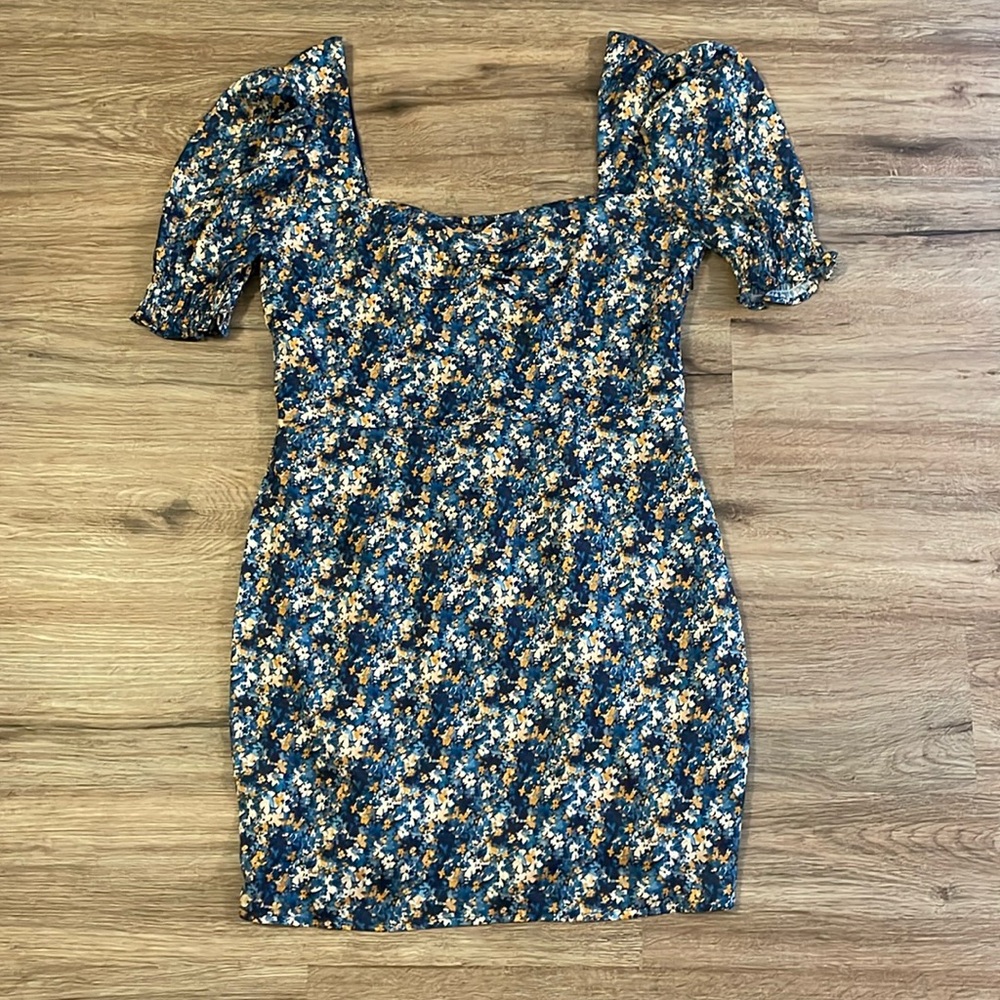 NWOT NSR Cami Sweetheart Neck Puff Sleeve Floral Print Mini Dress - Picture 3 of 10